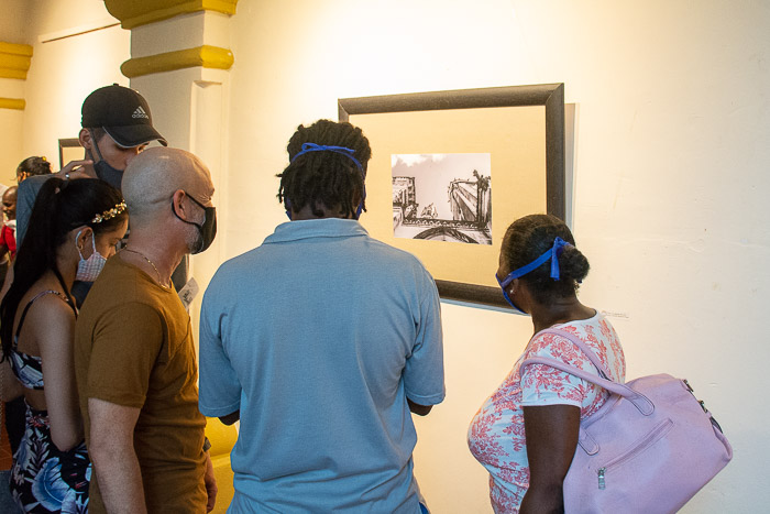 Fotos: Alejandro Rodríguez Leiva / Adelante Noviembre y su lluvia fotográfica