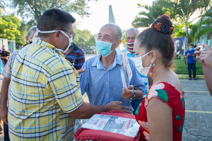 Foto: Alejandro Rodríguez Leiva/ Adelante Rinden homenaje a trabajadores agroazucareros en Camagüey