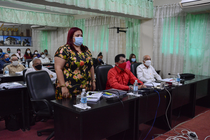 Yoseily Góngora López, gobernadora (Jimaguayú, Camagüey), integra la lista de nuevos diputados. Fotos: Leandro Pérez Pérez/ Adelante Nuevos diputados toman posesión de sus cargos