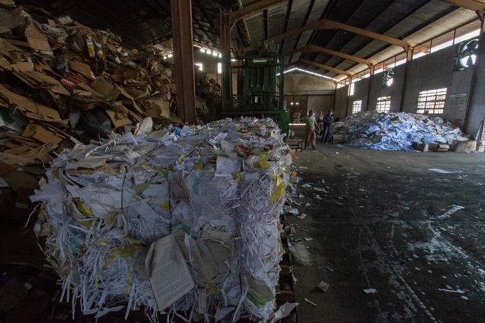 Foto: Leandro Pérez Pérez/ Adelante/ Archivo Incrementan en Nuevitas recuperación de materias primas