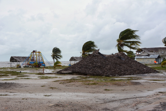 Municipio camagüeyano Santa Cruz del Sur, luego del reciente paso de la tormenta tropical Laura. Foto: Leandro Pérez Pérez/ Adelante Septiembre, mes de mayor actividad ciclónica