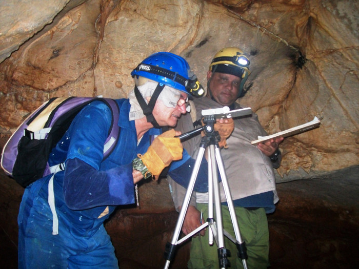 El mapa de una cueva es el primer paso en su estudio