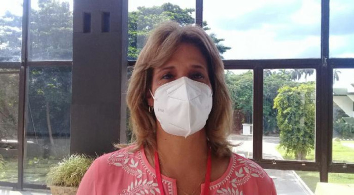 Betsy Díaz Velázquez, titular del Ministerio de Comercio Interior (Mincin). Foto: Tomada de cubasi.cu Esclarecen situación con dietas médicas y otros alimentos