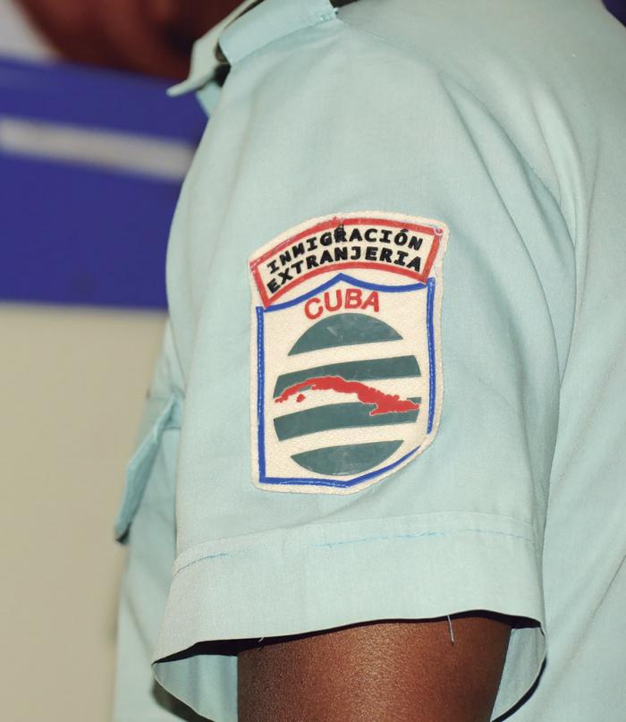 Foto: Tomada de tribuna.cu Riesgos de obtener visas y residencias por vías no oficiales
