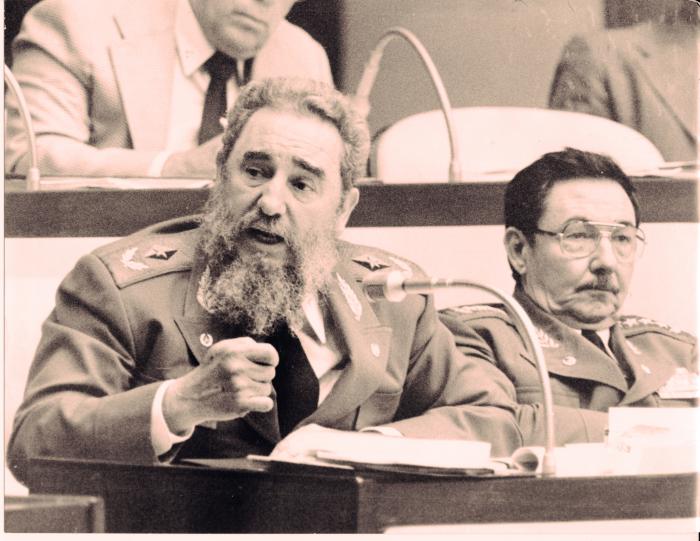 Fidel y Raúl encarnan, como nadie, las aspiraciones y tradiciones redentoras y unitarias del Partido Comunista de Cuba en la tenaz resistencia frente al imperialismo yanqui. Foto: Mario Ferrer  El mejor heredero de la fuerza heroica de la unidad cubana (+Video)