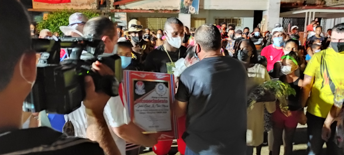 Fotos: Del autor La Cruz de oro de vuelta a casa