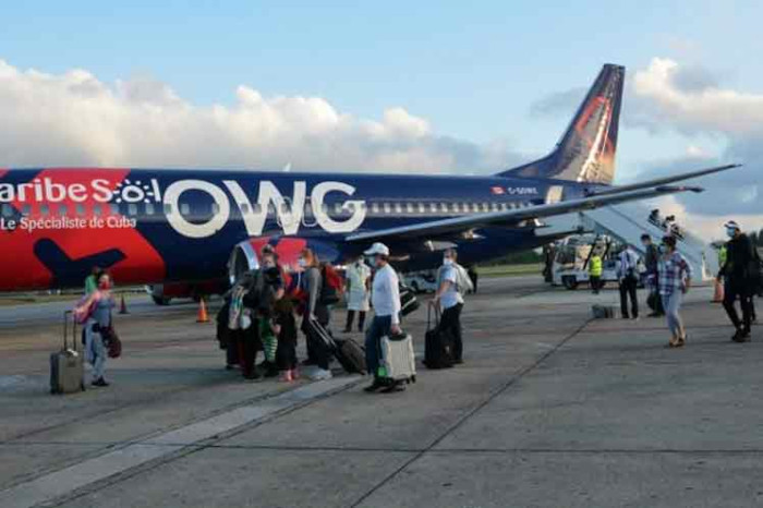 Tendrán destinos como Cayo Santa María en Villa Clara, Trinidad y Cienfuegos en la región central de la mayor de Las Antillas, Holguín, Santa Lucía en Camagüey y Santiago de Cuba en la zona oriental, a donde se llegará por vuelos con salidas desde Toronto y Montreal a partir de octubre. Foto: Tomada de prensa-latina.cu Reiniciará operaciones con Cuba turoperador canadiense