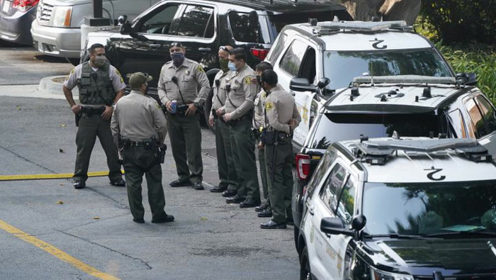 Foto: Tomada de independentespanol.com Incidente violento deja un policía muerto y uno herido en EEUU