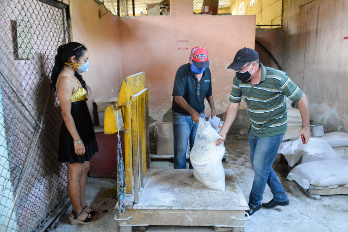 Elementos que concurren para crear la ficha de costo: valor de las materias primas, materiales, de los recursos energéticos, gastos de salario, de otro tipo y depreciación. Foto: Alejandro Rodríguez Leiva/ Adelante Precios: continúan las discrepancias