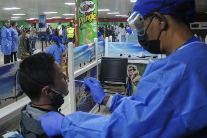 Foto: tomada de pcc.cu En vigor medidas para viajeros cubanos ante incremento de casos de COVID-19