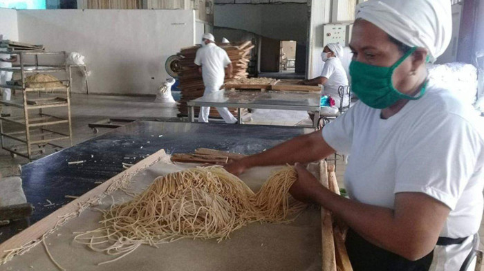 Foto: tomada de acn.cu Rebajan precio de pastas alimenticias en la Canasta Familiar Normada