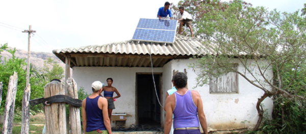 Paneles fotovoltaicos autónomos para zonas rurales