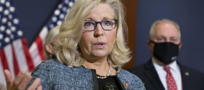 Liz Cheney, víctima de las influencias de Trump