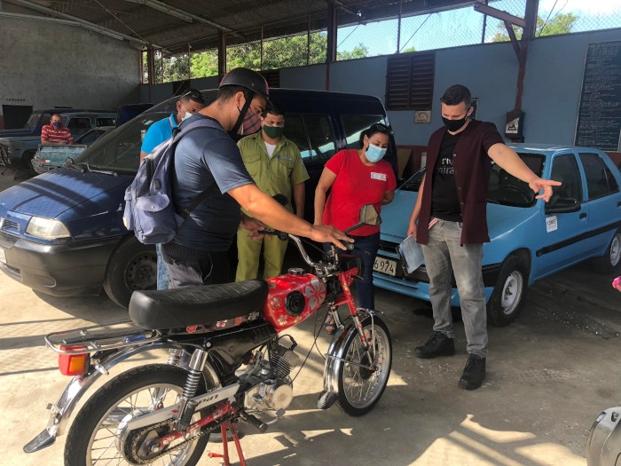 Fotos: De la autora Avanza en Camagüey homologación de vehículos armados por partes y piezas