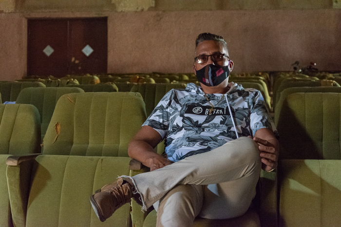 José Miguel Suárez Torres, animador y “Payaso Palitroke” lleva una década de labor escénica, de hecho, antes de ir a La Habana, trabajaba en Areíto.