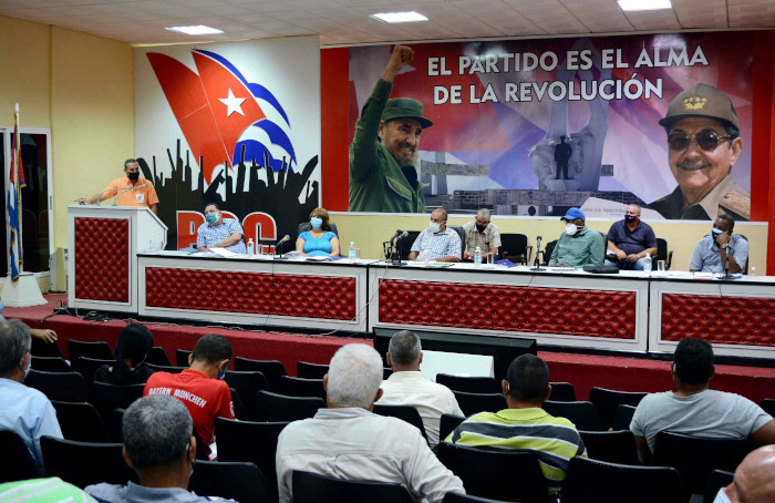 Fotos: Rodolfo Blanco Cué/ ACN Examina vicepresidente de Cuba programas de la soberanía alimentaria en Camagüey