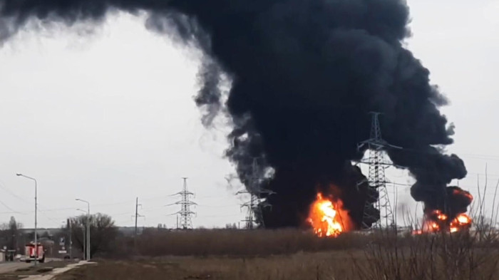 Foto: Tomada de sputniknews.com Ataque ucraniano provocó incendio en ciudad rusa