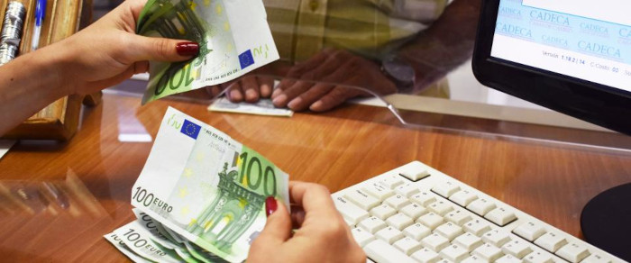 Comenzó venta de divisas en unidades bancarias seleccionadas 