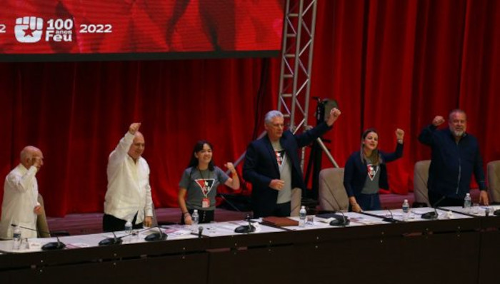 Reafirmación de continuidad histórica durante la sesión del congreso de la FEU. Foto: Abel Padrón Padilla/ Cubadebate Díaz-Canel resalta labor del trabajo de la FEU