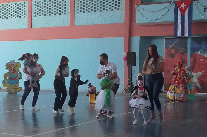 Fotos: De la autora Programa Educa a tu Hijo de celebración en Camagüey