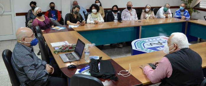 Primer libro cubano sobre ensayos clínicos fue presentado en Camagüey