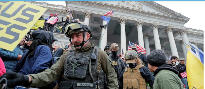 Los "Oath Keepers" estuvieron presentes en gran número durante el asalto al Capitolio. Foto: Tomada de france24.com Seguidores de Trump almacenaron armas para el asalto al Capitolio