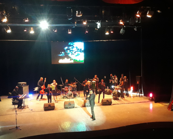 Fotos: De la autora Presentan disco 70 y más Maravilla