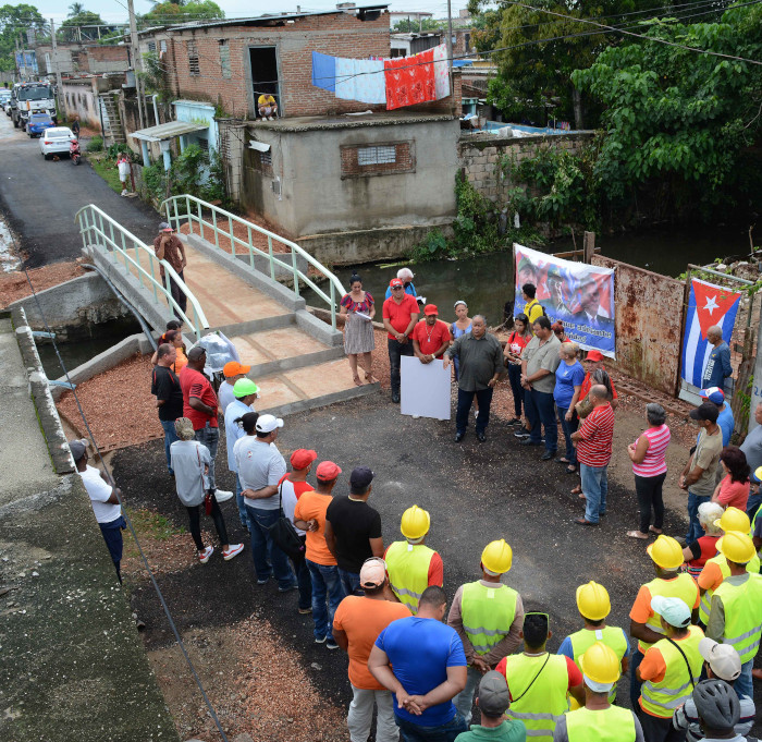 Fotos: Rodolfo Blanco Cué/ ACN En el camino de las soluciones...