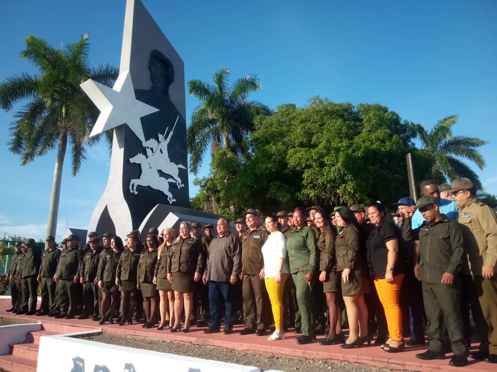 Fotos: Del autor Ascensos en aniversario del Ministerio del Interior