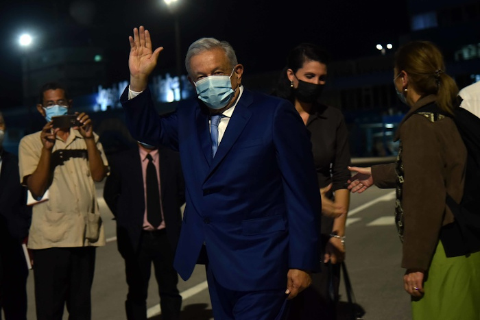 Fotos: De la autora Presidente mexicano finalizó visita a Cuba (+Fotos)