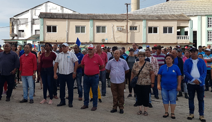 Reconocen en Camagüey a agroindustriales azucareros en su día
