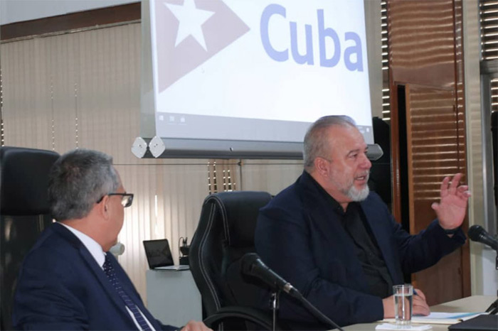 Foto: Tomada de prensa-latina.cu Valoran marcha de medidas para fortalecer sector empresarial