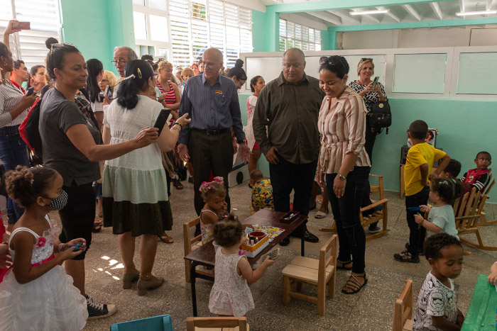 Fotos: Leandro Pérez Pérez/ Adelante “El principito” de la Universidad, una casita dentro de otra