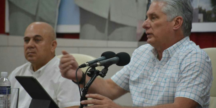 Presidente cubano informa sobre disponibilidad del combustible