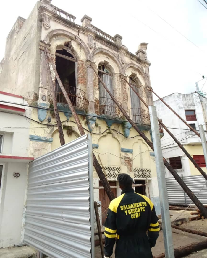 Foto: Humberto Cid González/ Radio Cadena Agramonte Este sábado, demolición parcial de edificio en la calle República