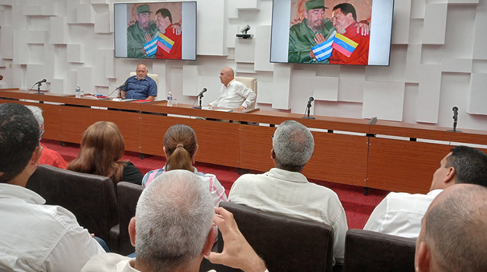 Foto: Tomada de acn.cu Diosdado Cabello dialogó con dirigentes y cuadros del PCC
