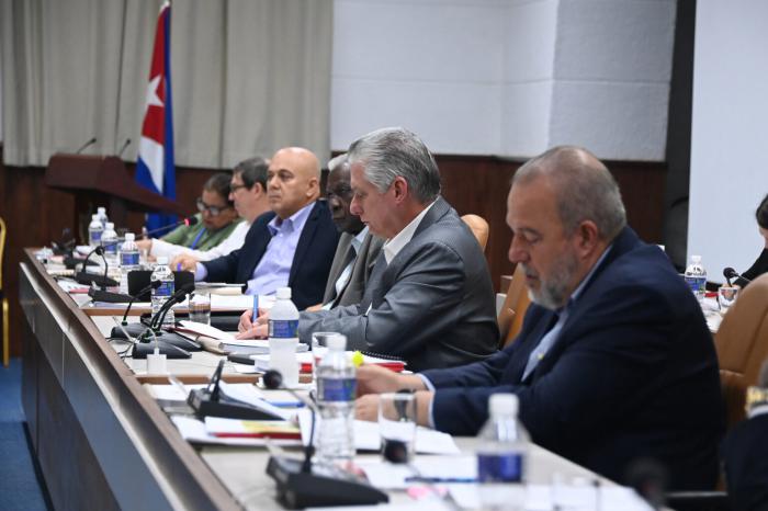 En desarrollo VII Pleno del Comité Central del PCC