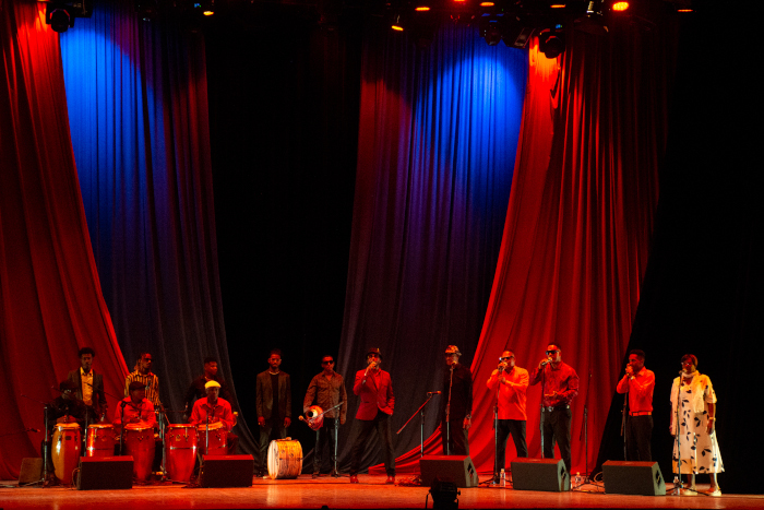Fotos: Alejandro Rodríguez Leiva/ Adelante Los Muñequitos de Matanzas, a punto y a la medida