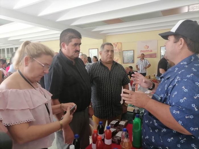 Fotos: Gladys D. Morera Cordero/ Periodista de Cadena Agramonte Sesionó en Camagüey taller nacional del MINAL