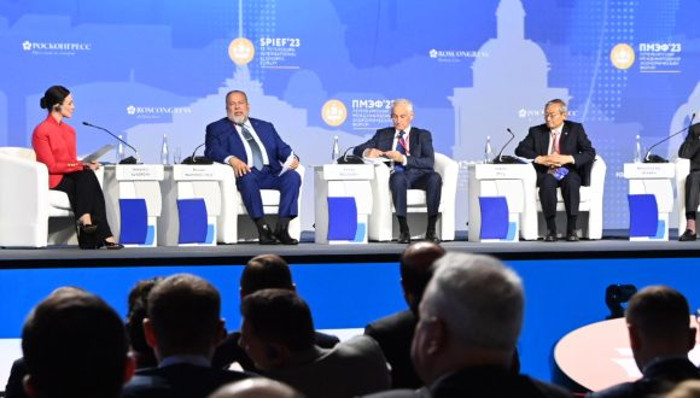 El primer ministro cubano, Manuel Marrero, participó en el vigesimosexto Foro Económico Internacional de San Petersburgo este jueves. Foto: @GobiernoCuba. Marrero continua programa de trabajo en San Petersburgo