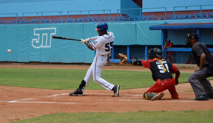 Camagüey mantiene esperanzas tras apalear a Artemisa
