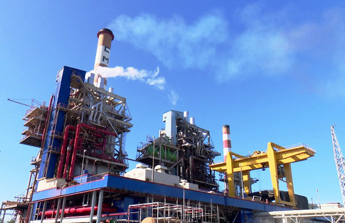 La CTE de Cienfuegos, uno de los pilares energéticos del país, está en pleno funcionamiento y lista para los meses de verano, cuando existe una mayor demanda de electricidad. Foto: Tomada de acn.cu Cuba sigue con paso firme en la estabilización del SEN