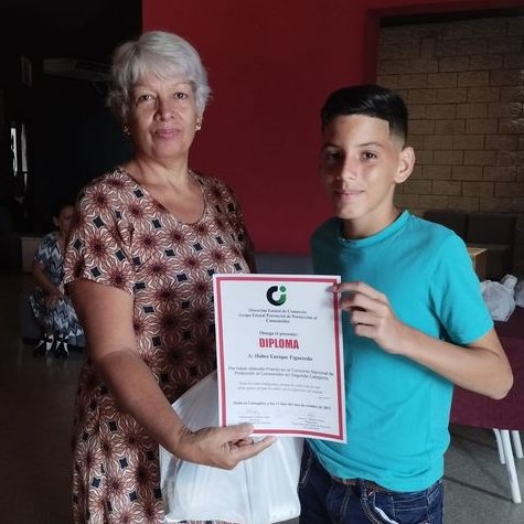 El joven Huber Figueredo, de Vertientes logró el Gran Premio en los concursos provincial y nacional, auspiciado por el Grupo Estatal de Protección al Consumidor.Fotos: Del autor