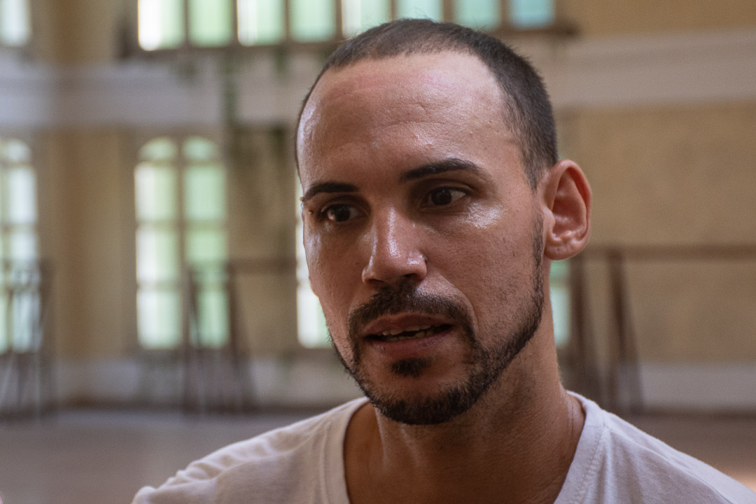 Iradiel ya cuenta 22 años como bailarín profesional.