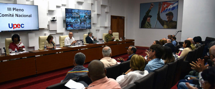 Modelo cubano de prensa en trasfor