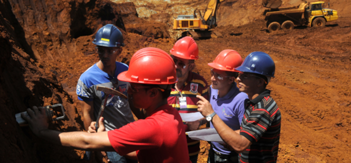 Geólogo-mineros camagüeyanos comprometidos con el desarrollo