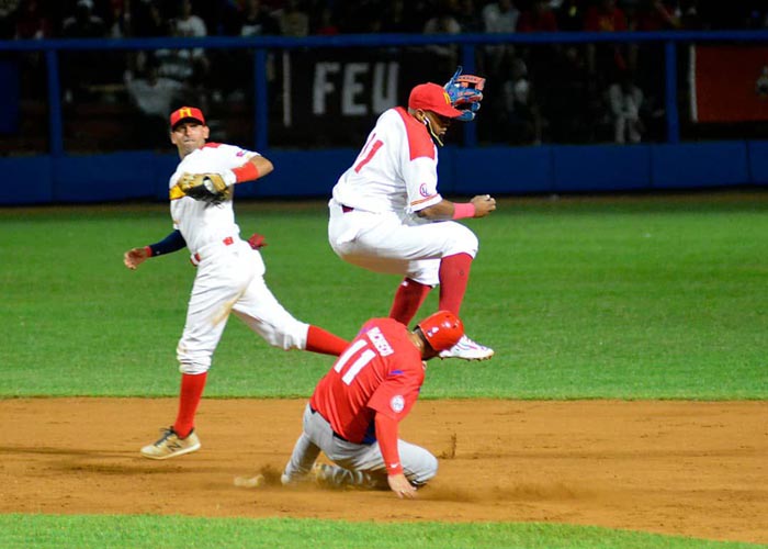 Foto: Tomada de acn.cu Confirman Venezuela y México asistencia a Serie de Estrellas