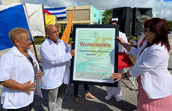 Foto: tomada de cadenagramonte.cu Mejorar asistencia, reto de hospital camagüeyano en sus 65 años