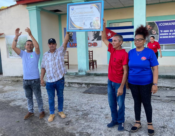 Foto: Rodolfo Blanco Cué/ ACN Sector azucarero reconoce a sus tra