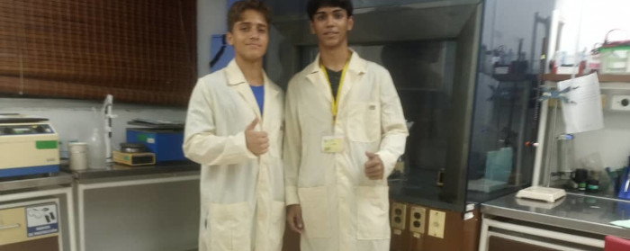 Regresar con medalla; Marco y Roy